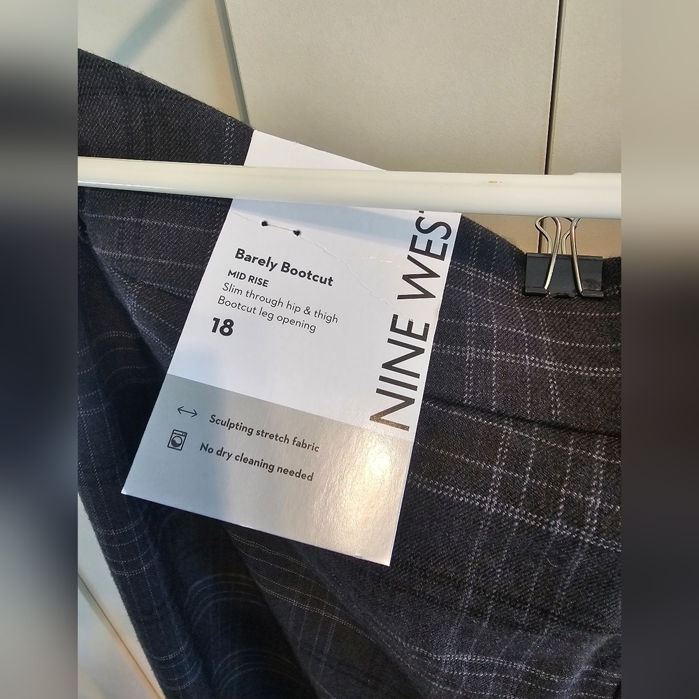 Nine West Gray Plaid Women's Dress Pants Size 18 - Picture 2 of 6